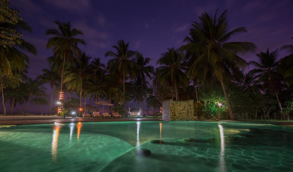 Clandestino Beach Resort Парріта Екстер'єр фото
