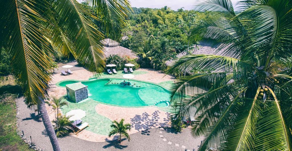 Clandestino Beach Resort Парріта Екстер'єр фото