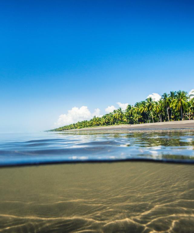 Clandestino Beach Resort Парріта Екстер'єр фото