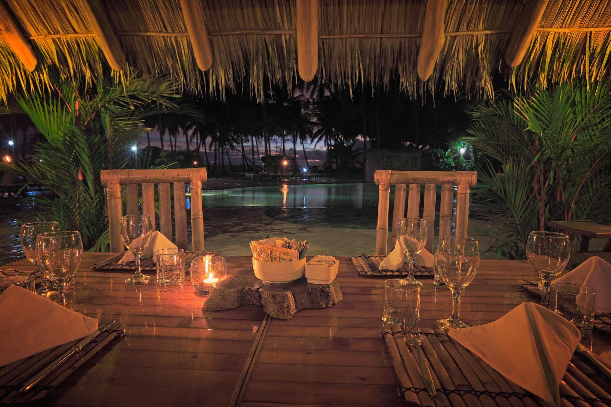 Clandestino Beach Resort Парріта Екстер'єр фото