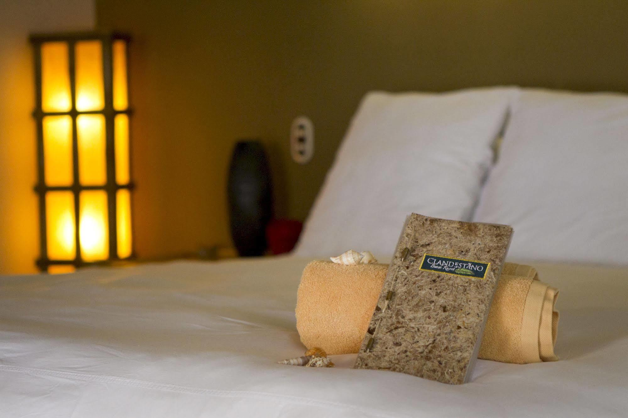 Clandestino Beach Resort Парріта Екстер'єр фото